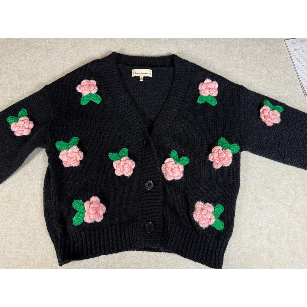 Womens Cardigan Black Size S Applique Crochet 3D Pink Rose Grannycore Cottagecor - Picture 6 of 14